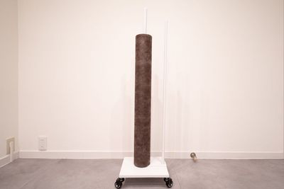 【ペーパーシーツ(無料)】
・防水使い捨てシーツ
・190cmごとに切り取り線あり
・幅80cm × 長さ190cm - JIBUN SALON(渋谷駅) 【OPEN割🎉最大30%】渋谷駅3分｜完全個室高級サロン🌸の室内の写真