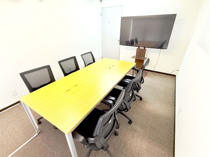 貸し会議室（中） - マイハート株式会社の会議室