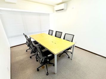 MHの会議室 貸し会議室（中）の室内の写真