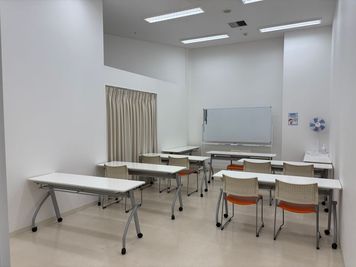 ユーカリが丘駅より徒歩10分★アクセス抜群★❣会議・自習などで使えるシンプルな個室空間 - イオンカルチャークラブ　ユーカリが丘店