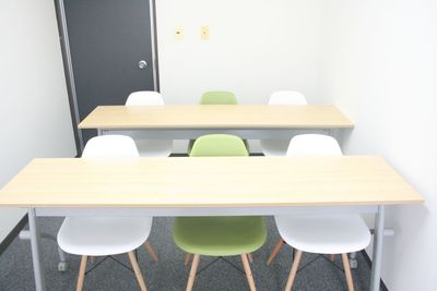 お気軽会議室 心斎橋 ■◆お気軽会議室心斎橋◆の室内の写真