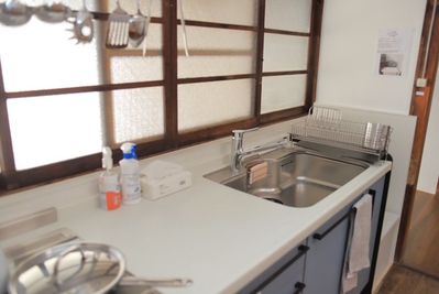 キッチン - レンタルスペース　ノックノック キッチン、庭付き　平屋のレンタルスペースの設備の写真
