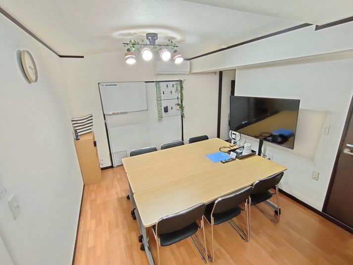 50インチTVのある完全個室貸会議室｜ワークスペース・web会議 - 宮崎駅から280ｍ徒歩4分🚉完全個室の貸会議室
