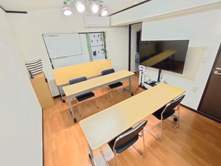 50インチTVのある完全個室貸会議室｜ワークスペース・web会議 - 宮崎駅から280ｍ徒歩4分🚉完全個室の貸会議室