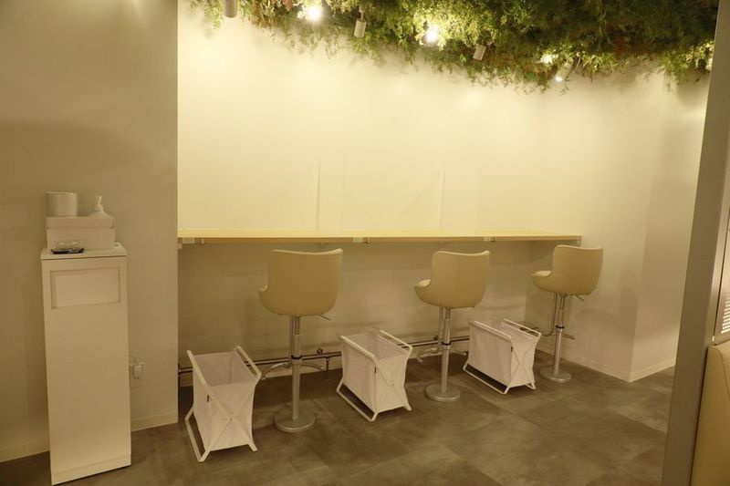 FEEEP渋谷駅前ビル店｜定員 1名カウンター｜席番号6(C) - FEEEP渋谷駅前ビル店