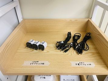 便利な3in1ケーブルもご用意 - 自習室 VERIA(ヴェリア) 天神の設備の写真