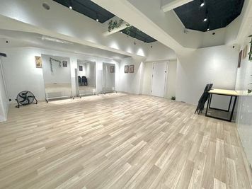 【軍艦スタジオB】新宿・歌舞伎町・駅近1分・職安通り 【B－201】軍艦スタジオの室内の写真