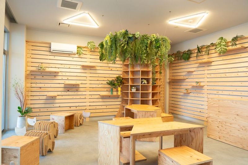 SHARE BASE Aizu シェアスペース／1F＆2F半面利用の室内の写真