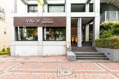 施設入り口になります。 - villa × terrace（ヴィラ アンド テラス） 高品質サロン内 エステルーム　※11/末まで導入キャンペーン中の外観の写真