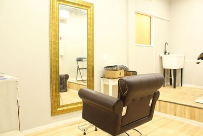 カット、カラー、ネイルの練習の場としてもお使い下さい！！ - Asian Cabin Club 複合ネットカフェ施設