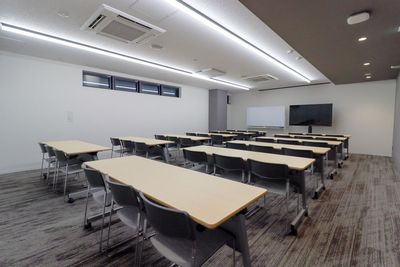 ふれあい貸し会議室 博多トヨタレンタリース ふれあい貸し会議室 Premium トヨタレンタリース博多駅前Bの室内の写真
