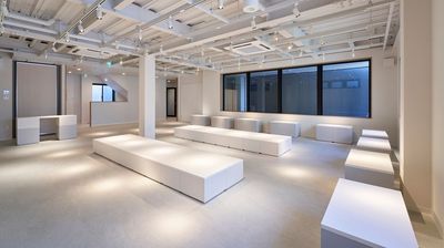 「自由器」のレイアウト例2 - 新花小町イベントスペース イベントスペース・和室の室内の写真