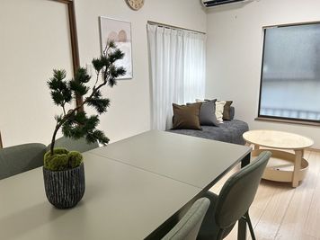 和モダンな癒しの場で話す、笑う、くつろぐ| 24時間 | パーティー、会議、商談にも◎ - サロン・ド・ラズリ