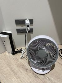 サーキュレーターのご用意もあります。 - WAW神田 WAW神田　モニター完備の一人用完全個室「T10」の設備の写真