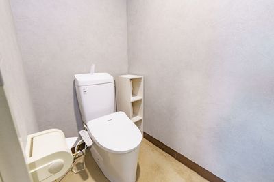 トイレは男女ともに2025年6月に新品交換済みです。 - よりみち会議室　水道橋店 水道橋駅4分 席数60（立食80）のイベントスペース・貸会議室の室内の写真