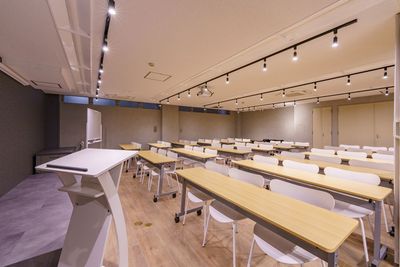 よりみち会議室　水道橋店 水道橋駅4分 席数60（立食80）のイベントスペース・貸会議室の室内の写真