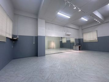 王子町　ダンススタジオの室内の写真