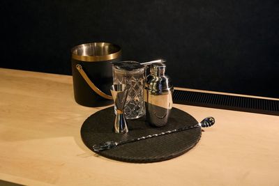カクテルを作るための道具が揃っています - Ｂａｒ凸〇の設備の写真