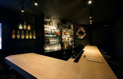 カウンター10席 ※8人くらいが余裕を持って座れます - Ｂａｒ凸〇の室内の写真