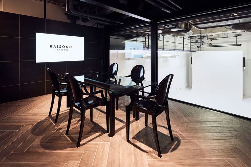 RAISONNE AKASAKA - RAISONNE AKASAKA