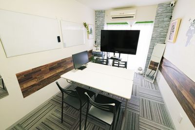 レイアウトを変えて使っても。 - ブルースペース白金高輪 会議・面談・面接・セミナーの室内の写真