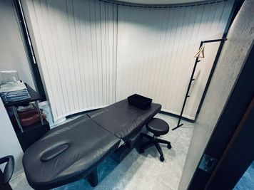 年中無休《完全予約制個室サロン》ストレッチ、もみほぐし、エステ等に!当日予約、24時間利用◎ - ナリジム/ナリサロン/ナリスタジオ