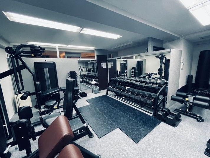 Gym - ナリジム/ナリサロン/ナリスタジオ