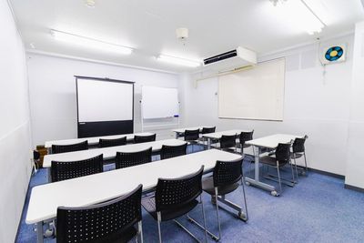 ふれあい貸し会議室 新宿豊栄の室内の写真