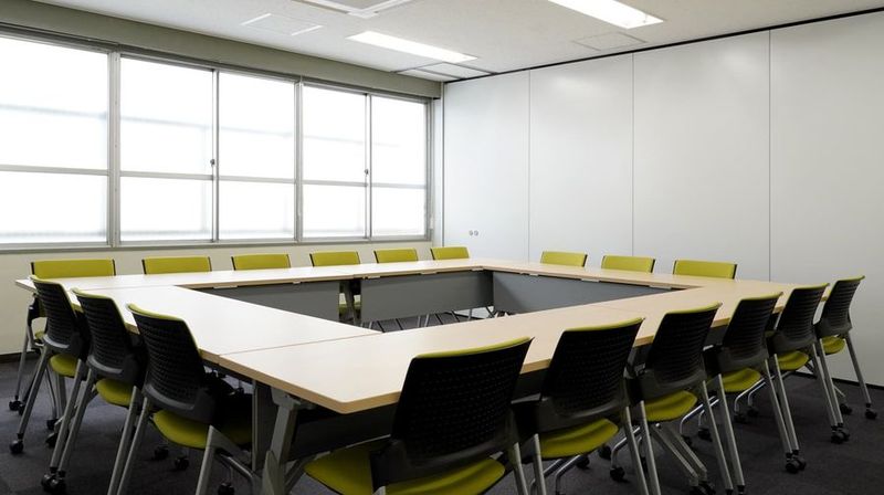 第二会議室 (貸会議室/セミナー会場) - ミヤケインダストリー会議室