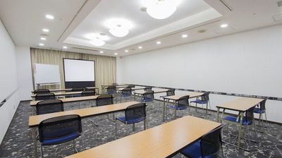 地下鉄心斎橋駅「7番出口」から徒歩 約2分とアクセス抜群！研修・展示会など多彩な用途で大活躍のスペース「ルピナス」ございます！ - ハートンホール心斎橋別館