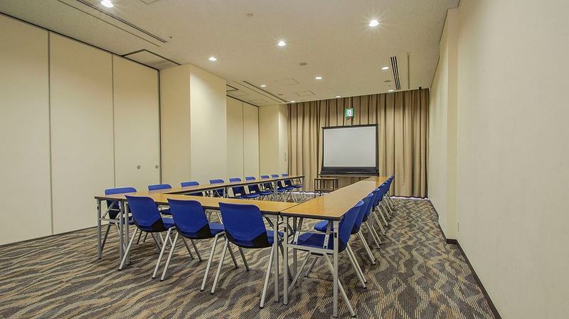様々な用途・目的でご利用いただける会場です。 - ハートンホテル東品川 オリーブ2の室内の写真