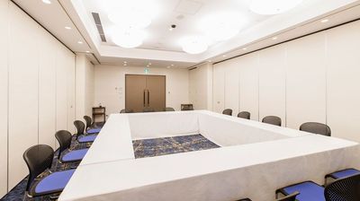 地下鉄御堂筋線中津駅から徒歩2分！少人数の打ち合わせや面接、研修・セミナーにも◎！ - ハートンホール北梅田