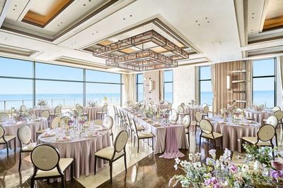 【海浜大通り】夕刻のサンセットが魅力の撮影やレセプションパーティーに適したイベントスペース - ザ・サーフオーシャンテラス