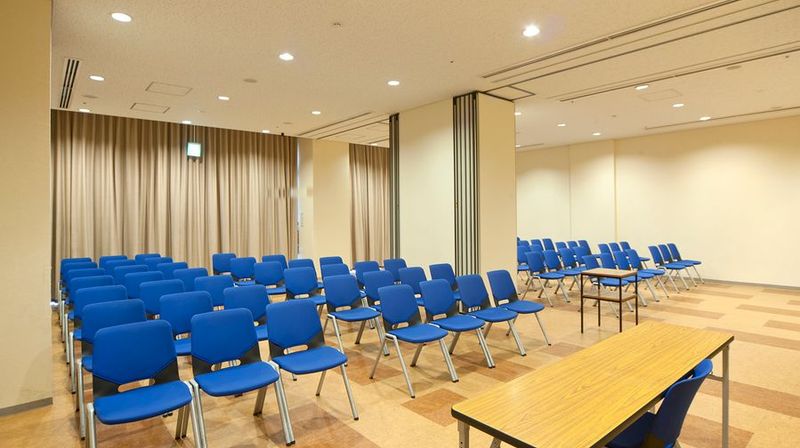 様々な用途・目的でご利用いただける会場です。 - ハートンホテル東品川 オリーブ1+2の室内の写真