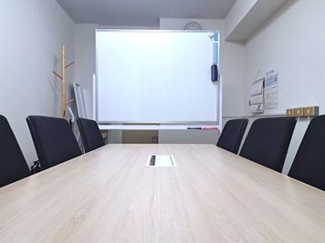 【Brenz横浜】横浜駅2分★アクセス抜群★ 横浜駅東口徒歩2分／5階521の室内の写真