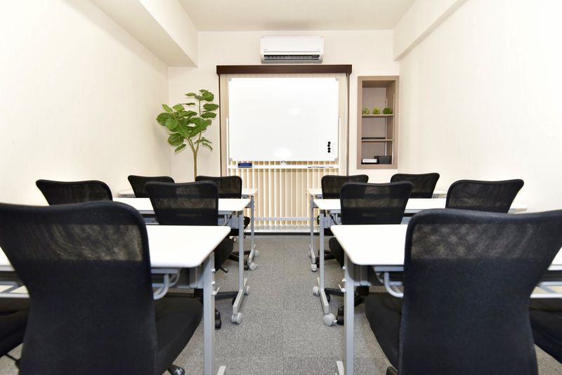 貸し会議室 - エキチカ会議室モノトーン
