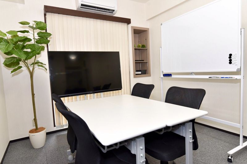 貸し会議室 - エキチカ会議室モノトーン
