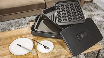 🍳たこ焼き器&ホットプレート
￥1,100/台
ご利用後は、油汚れやこぼした跡が残らないよう拭き取り、元通りにしまってください。
※計2台完備しております。 - with/U（ウィズユー）の設備の写真