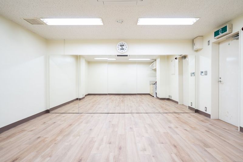 お茶の水ダンススタジオ - スタジオPALETTEお茶の水店