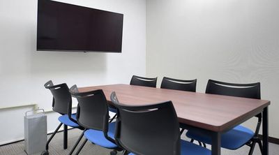 【勾当台公園5分/北四番丁3分】6名/30分単位予約/Wi-Fi、TVモニター無料/会議、面接、面談、リモートワークに最適！ - SEED21