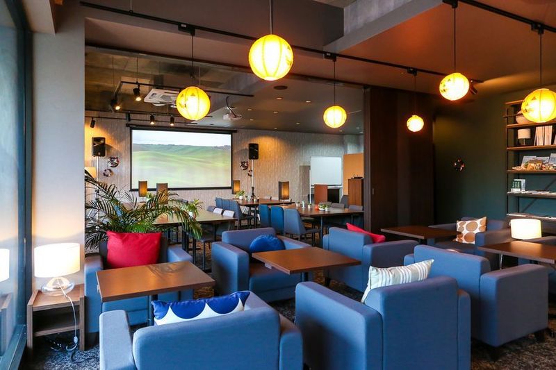 《最大50名利用可能》カフェ貸切の多目的スペース！スタッフ常駐 - Life's Lounge Cafe（ラウンジ カフェ）