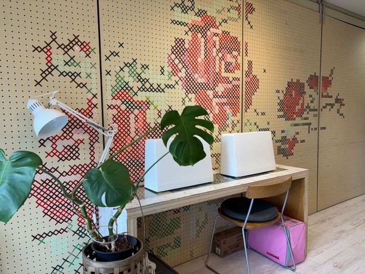 プラスぺ東新宿　55インチ大型テレビ完備 - プラスぺ東新宿　観賞会/動画配信/会議/オフ会