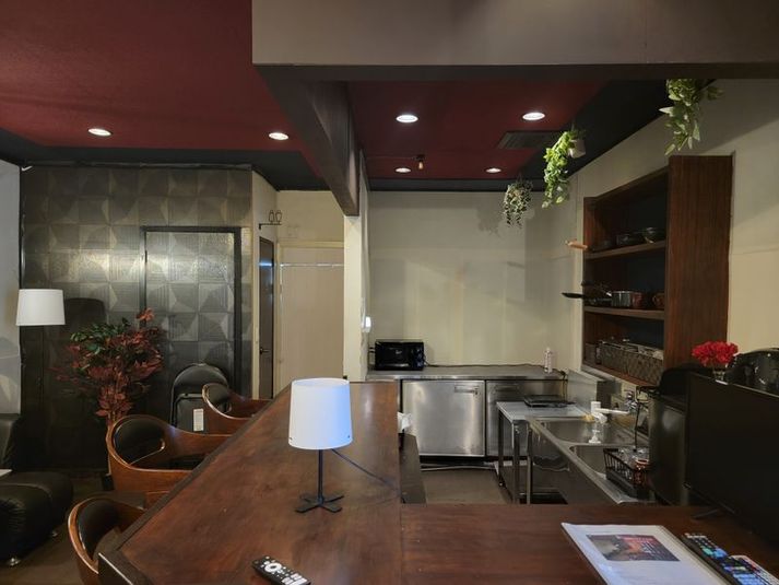 コンビニ徒歩1分。撮影・推し活・会議ができる元スナックのスペース - ミックススペース寄居