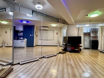 新宿ミネルバビル 東新宿歌舞伎町のだんだだん【3F】Dance the Danceの室内の写真