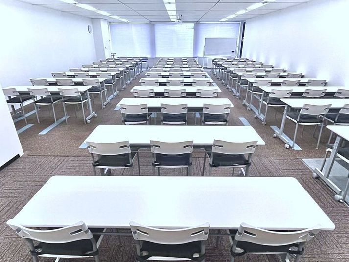 B会議室 - スタンダード会議室　大阪梅田店