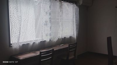 ギャラリー雪月花ゆづか　 一軒屋2階洋室10畳　スポットライト･ピクチャーレール有　の室内の写真