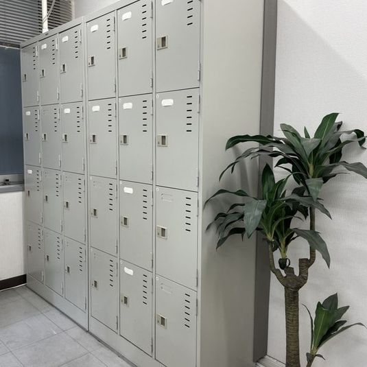 【まなびステーション厚木】PCエリア 6番席 - まなびステーション厚木