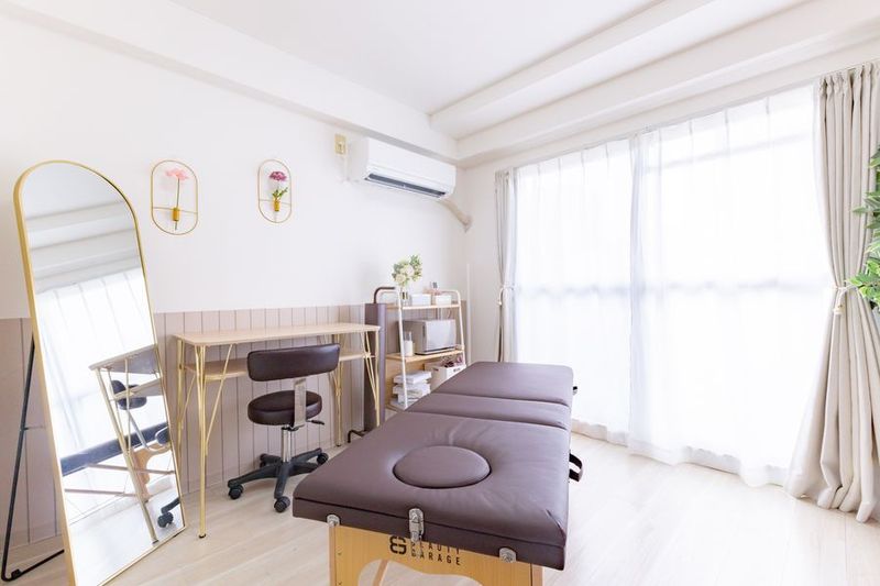 完全個室プライベートサロン - レンタルサロンemillu新大阪店