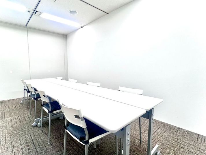 ミーティングルームA - スタンダード会議室　大阪梅田店