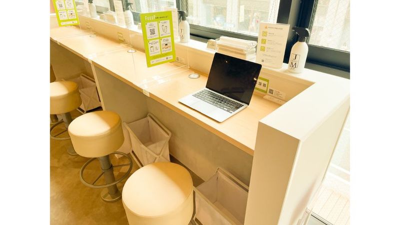 FEEEP池袋東口店｜定員 1名カウンター席｜席番号3(C) - FEEEP池袋東口店